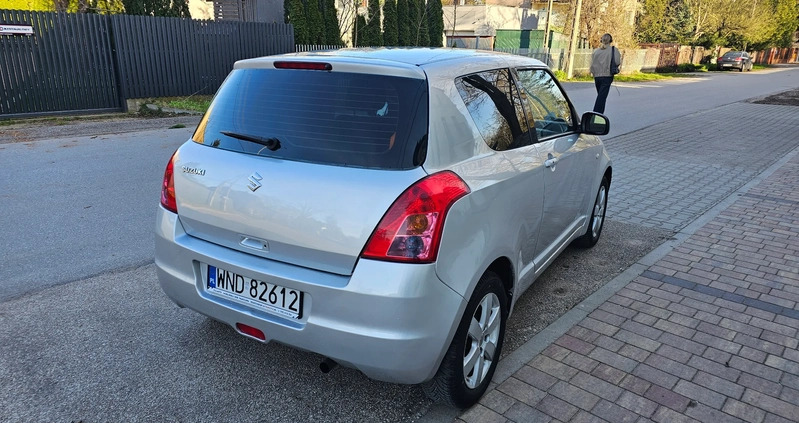 Suzuki Swift cena 13900 przebieg: 119000, rok produkcji 2010 z Sokołów Małopolski małe 529